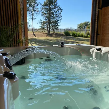 Loveyou Villalunoterie Futuroscope Piscine 4pers Oyre